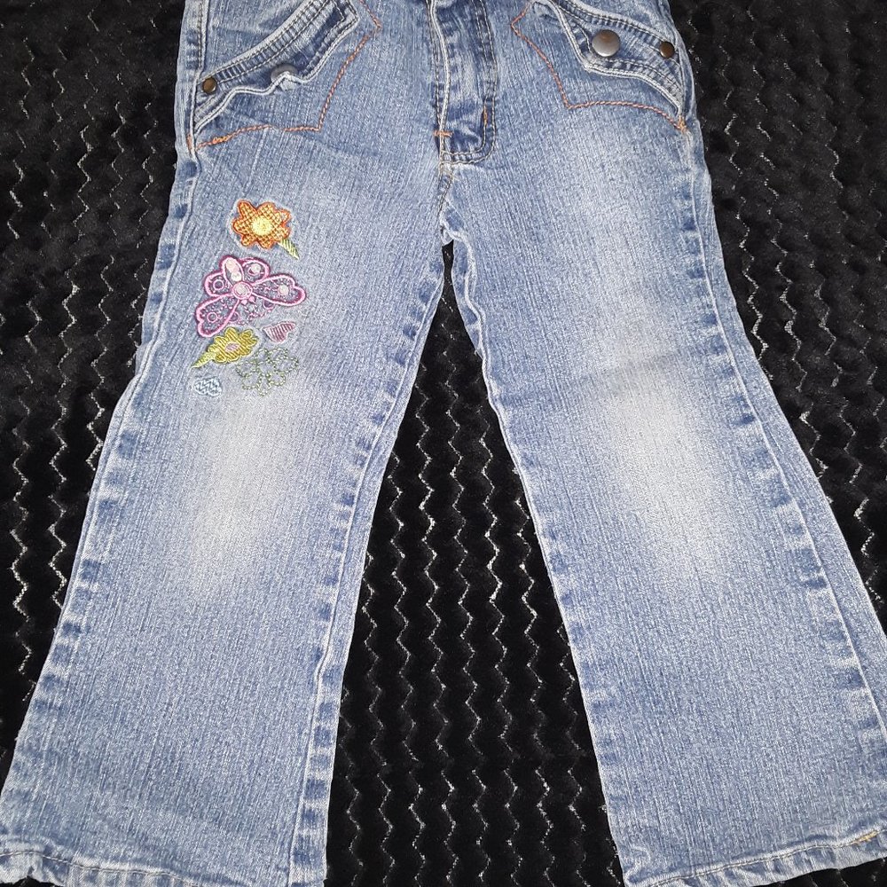 Adorable Gege 3T jeans